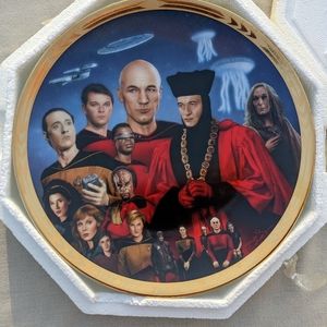 Star Trek: The Next Generation - Encounter at Farpoint Collectable Plate